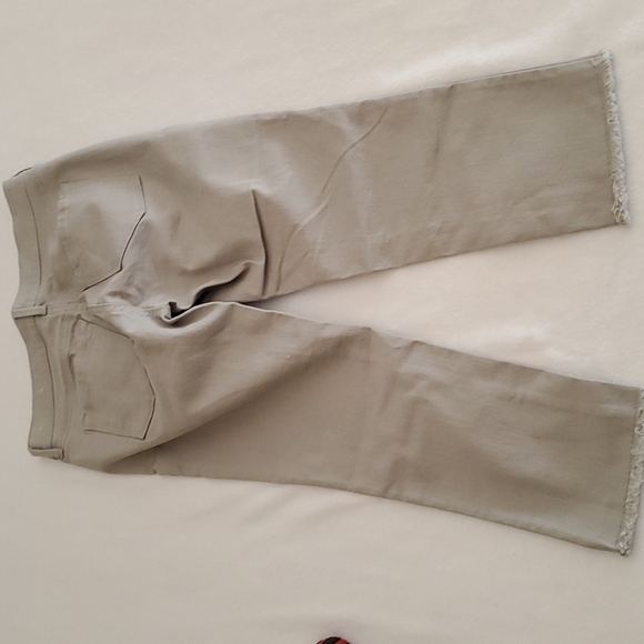 LOFT Green Cropped Stretch Jean Size 2 Petite - Picture 9 of 11